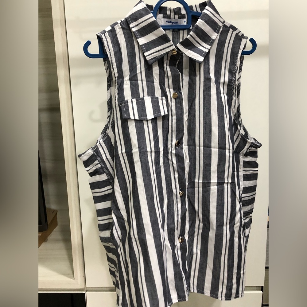Valleygirl modified sleeveless stripe top
